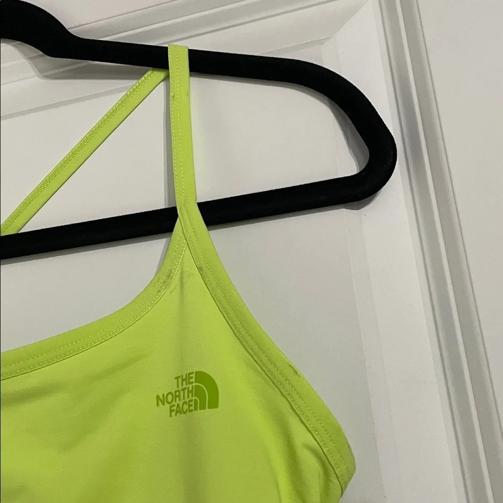 North Face Women's Arque Hike Dress in Sharp Green Built In Shorts Athletic - Picture 9 of 16